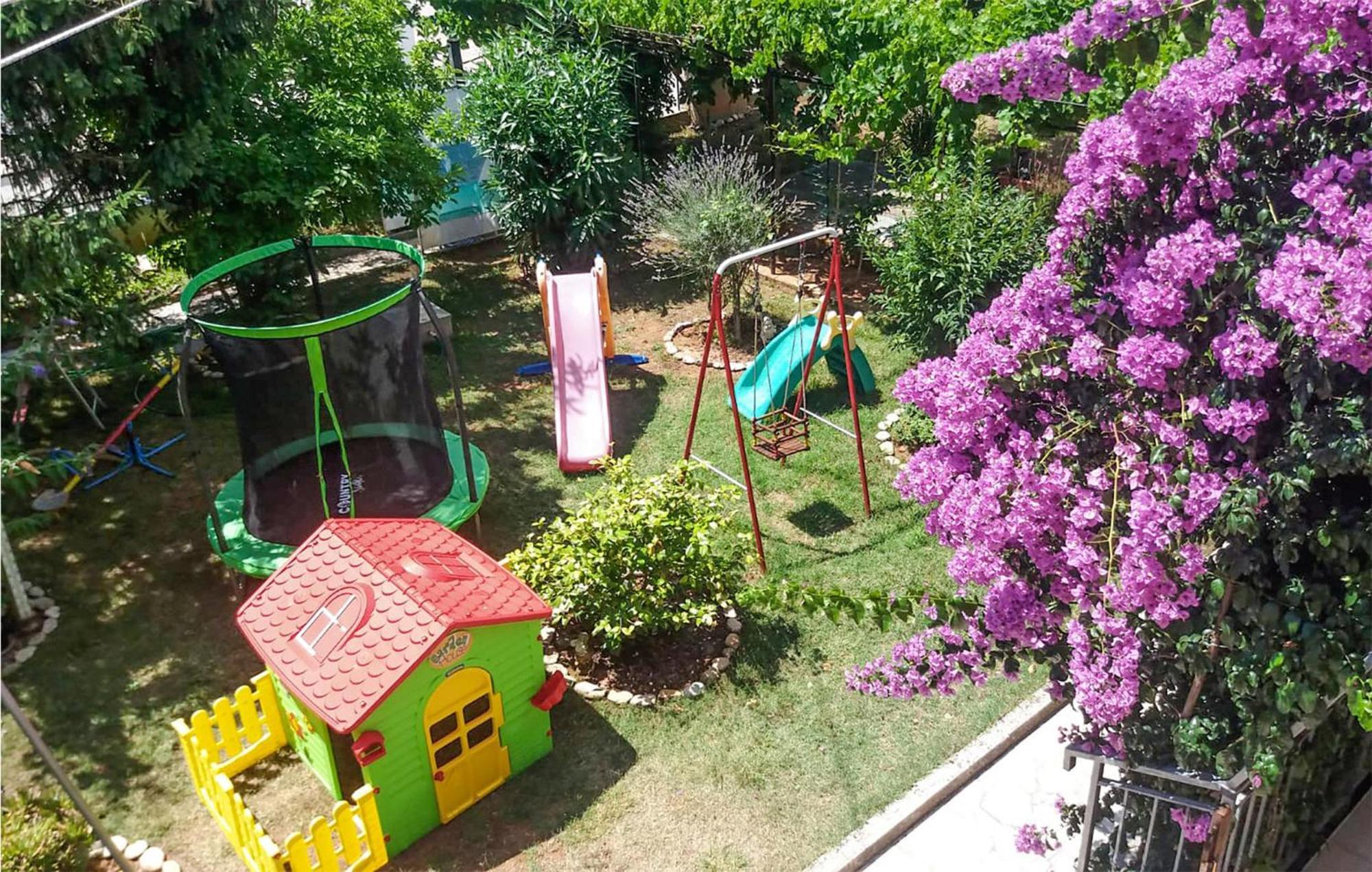3 Bedroom Beautiful Apartment In Medulin Ngoại thất bức ảnh
